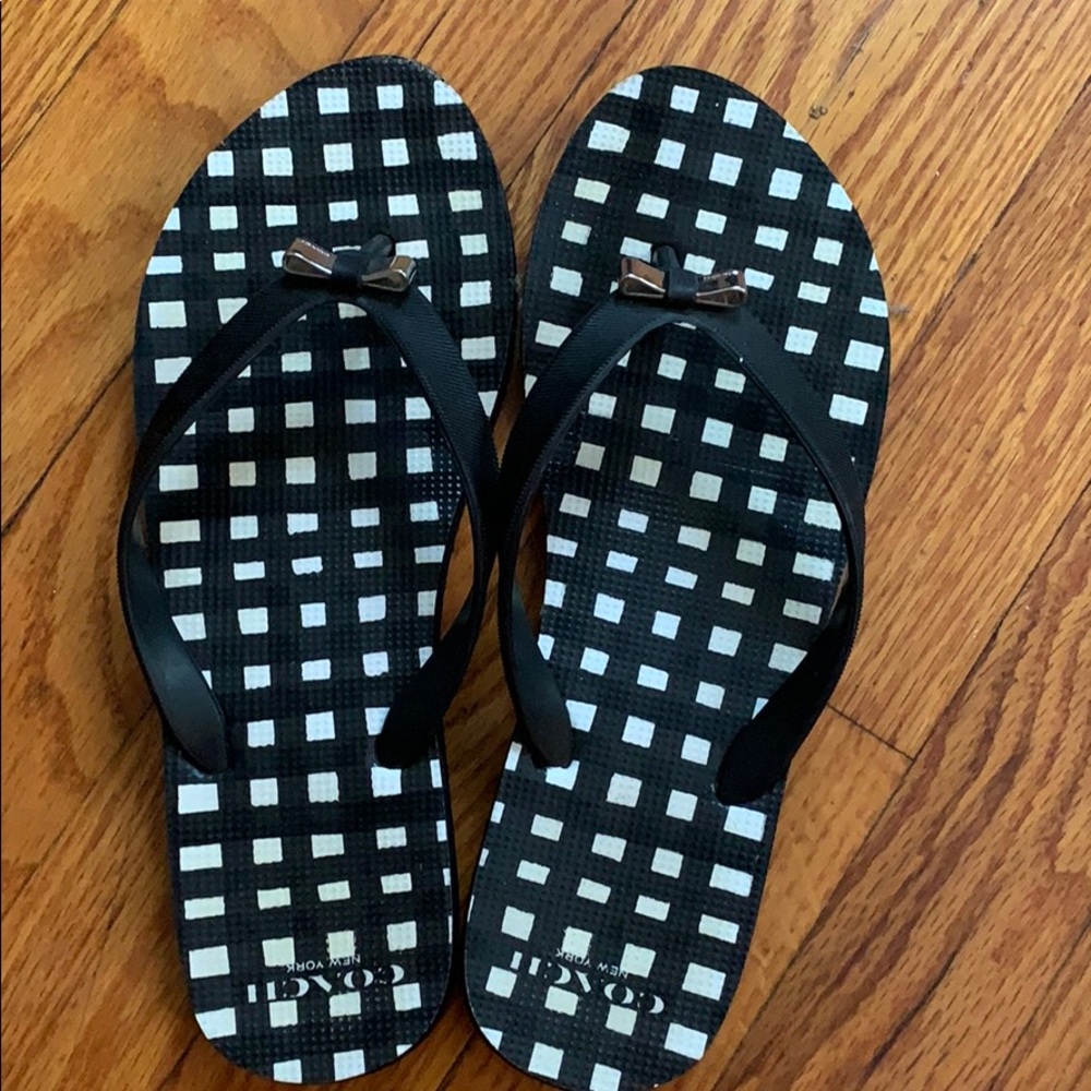 COACH rubber flip flops black/white